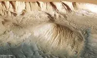 تصاویری جذاب از بزرگ‌ترین دره منظومه شمسی