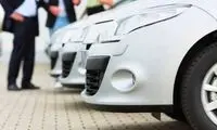 کار خطرساز دلالان خودرو در حاشیه اتوبان کرج