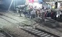 اقدام دیوانه‌وار یک جوان با رفتن به زیر قطار!