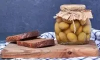 طرز تهیه ترشی چغاله بادام خوشمزه مجلسی
