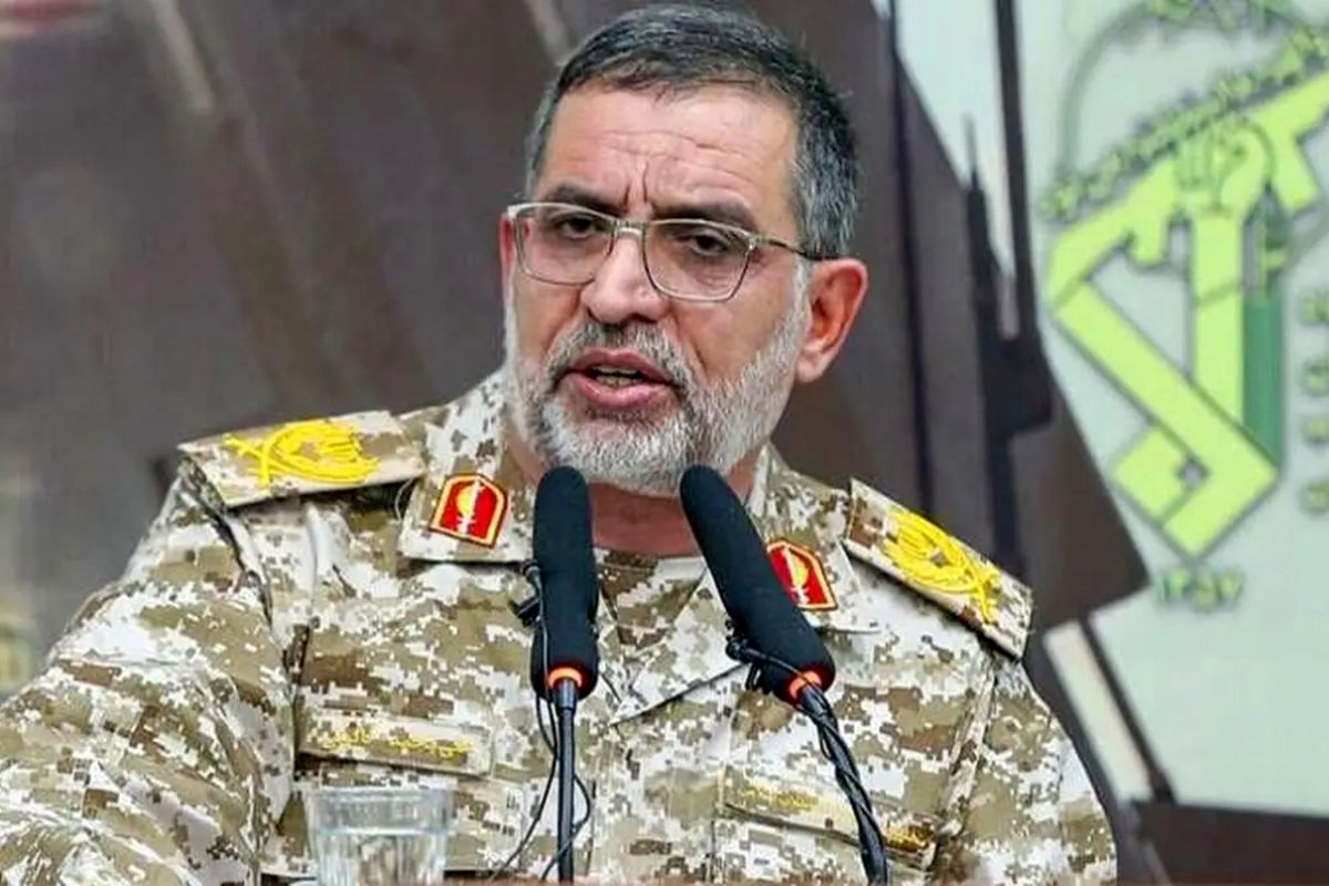 سخنگو سپاه: هر لحظه ممکن است در کشور جنگ شود