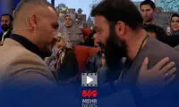 واکنش میلاد کی‌مرام وقتی متوجه گریه یکی از تماشاگران می‌شود