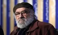 زیارت داریوش ارجمند با ویلچر از حرم امام رضا(ع)