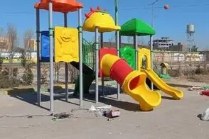 شهرداری خرمشهر سرسره شکسته را سیمان‌کاری کرد!