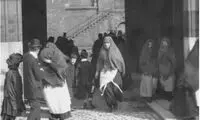 پوشش دور از انتظار زنان انگلستان ۱۰۰ سال پیش