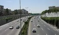 گاف بزرگ در بیلبورد واقع در بزرگراه مشهور تهران