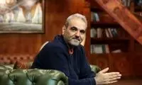 چرا هنوز جواد خیابانی گزارش می‌کند؟ 