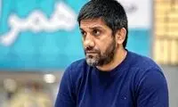 بازمانده‌های موشک تاماهاک در دستان علیرضا دبیر