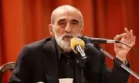 شریعتمداری از تمام سگ‌های جهان پوزش خواست