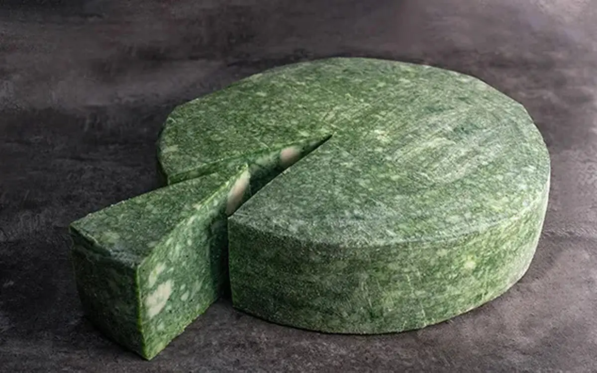 رونمایی از پنیر کیلویی ۱۴ میلیون در ایران