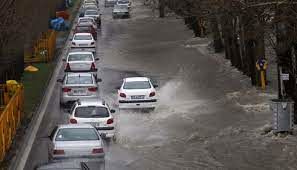 خیابان معروف تهران امروز تبدیل به رودخانه شد!