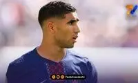 ورود سینمایی اشرف حکیمی با اسکوتر به مراسم مرد سال آفریقا