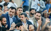 شعار هواداران احمدی‌نژاد در خیابان فاطمی 