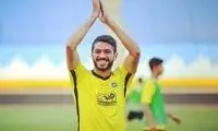 انتقاد تند از سفر تفریحی ستاره سابق پرسپولیس