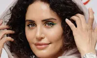 سلفی جذاب الناز شاکردوست با یک عینک پلنگی