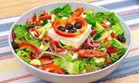 طرز تهیه یک سالاد خوشمزه برای کاهش وزن