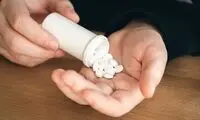 این دو داروی معده را هرگز خودسرانه مصرف نکنید!