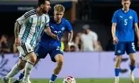 باران شدید ورزشگاه آمریکا را غرق آب کرد!