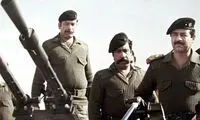 صدام در حال شلیک آرپی‌جی در زمان جنگ با ایران