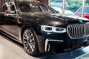 جوان ایرانی، BMW آخرین مدل را تبدیل به گیم‌نت کرد!