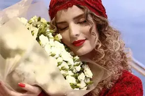 لباس خاص غزاله اکرمی در تولد ۳۰ سالگی‌اش