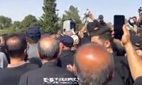 پیکر سردار حاجی‌زاده وارد قطعه مدافعان حرم شد