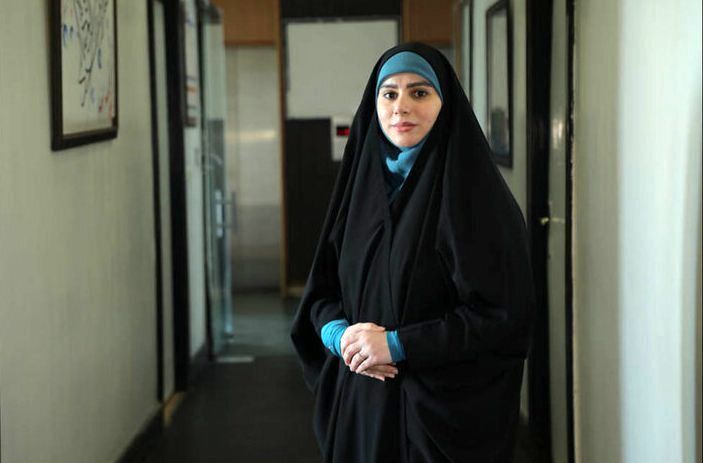 مجری زن لبنانی شبکه یک صداوسیما را فتح می‌کند