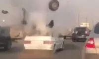 لحظه ترکیدن سیستم صوتی ماشین در اتوبان