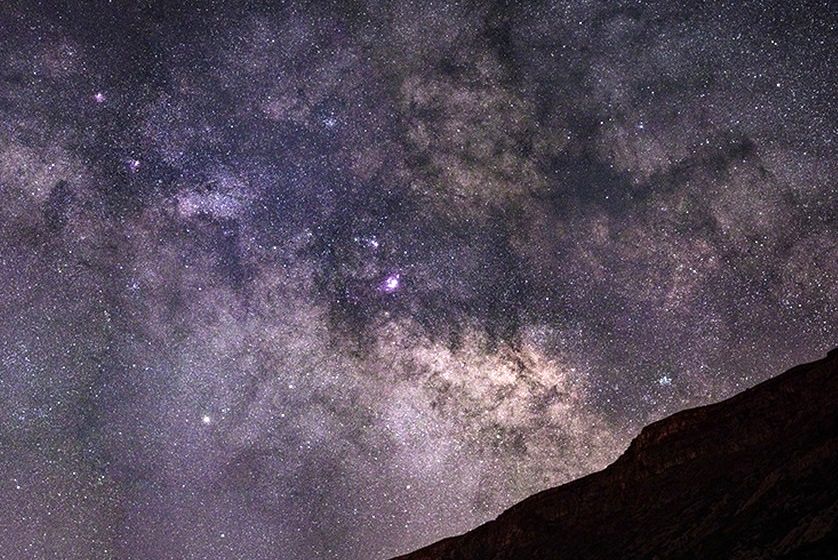 عکس های متحیرکننده از آسمانِ شب در گوشه ایران 