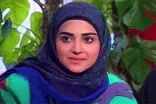آذر سریال پدرسالار از کادوی تولدش عکس گرفت