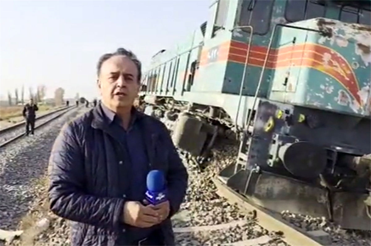 خارج شدن قطار از ریل در ایستگاه هشتگرد