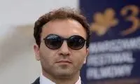 علی نصیریان، پیمان معادی و نوید محمدزاده همبازی شدند