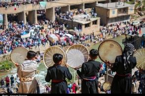 تصاویر دیدنی از جشن بزرگ هزار دف در کردستان