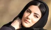 عکس عجیب خانم بازیگر با تفنگ و تیپ مجلسی