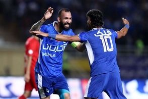 رامین و روزبه در جشن 80 سالگی استقلال ژست گرفتند