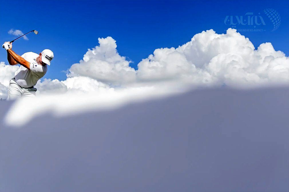 قاب باورنکردنی از یک ورزشکار روی ابرهای آسمان