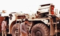 آماده‌سازی یک موشک توسط سردار باقری و سردار طهرانی‌مقدم
