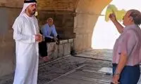 آوازخوانی یک عرب زبان به فارسی زیر سی‌و‌سه پل