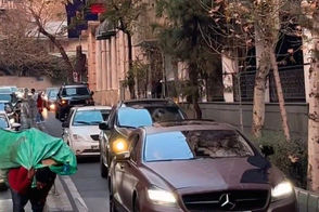 یک قاب از خیابان فرشته تهران که خیلی حرف‌ها برای گفتن دارد!