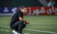 رفتار غیرمنتظره سرمربی استقلالی با یک خبرنگار!