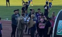 اراکی‌ها و تقدیر ویژه از علی منصوریان