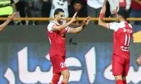 هواداران از سر و کول حسین کنعانی بالا رفتند
