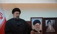 حسن خمینی: بر مردم واجب است که سیاه بپوشند