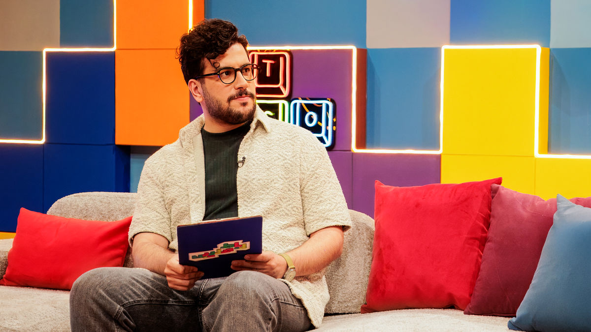 فیروز کریمی مهمان امیرحسین قیاسی شد