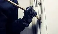 لحظه سرقت از منزلی در مشهد مقابل دوربین!
