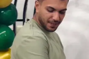 جشن لاکچری پایان خدمت پسر یک بلاگر سوژه شد