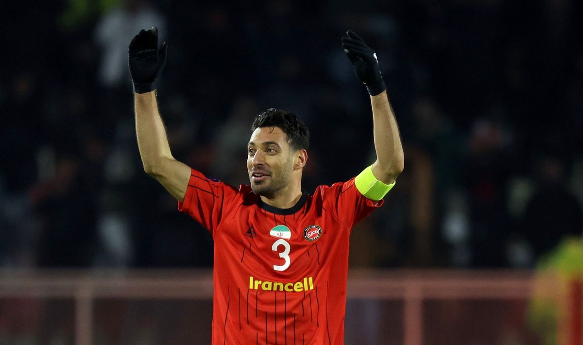 دخترانی که برای شجاع خلیل‌زاده سر و دست می‌شکنند