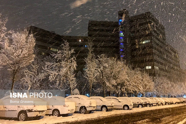 بارش برف و باران تهران را فرا می‌گیرد 