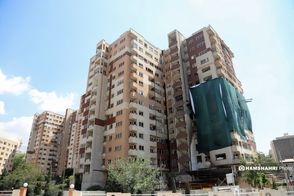 ساختمان اساتید، یک ماه پس از اولین حملات