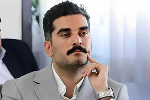دعوای توئیتری وحید اشتری و احمدنیا بر سر قیمت دلار